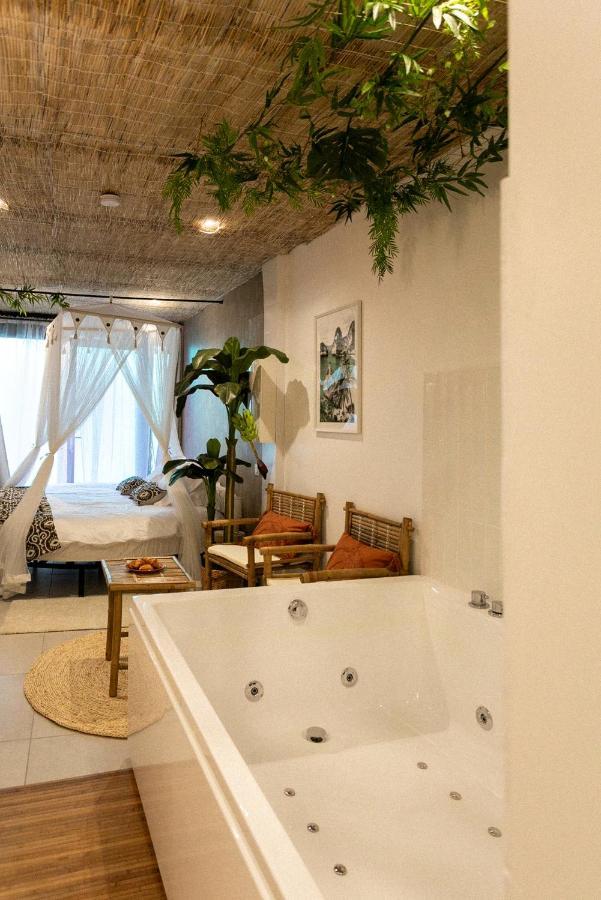 Bali Serenity Balneo Et Lit Rond Lagnieu Экстерьер фото
